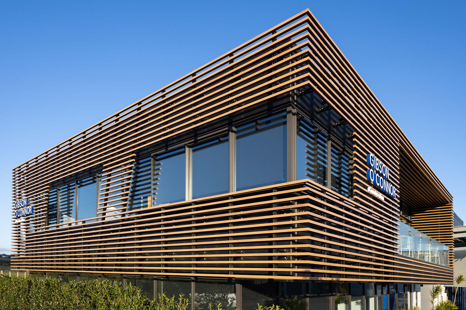 AliScreen aluminium screening installation
