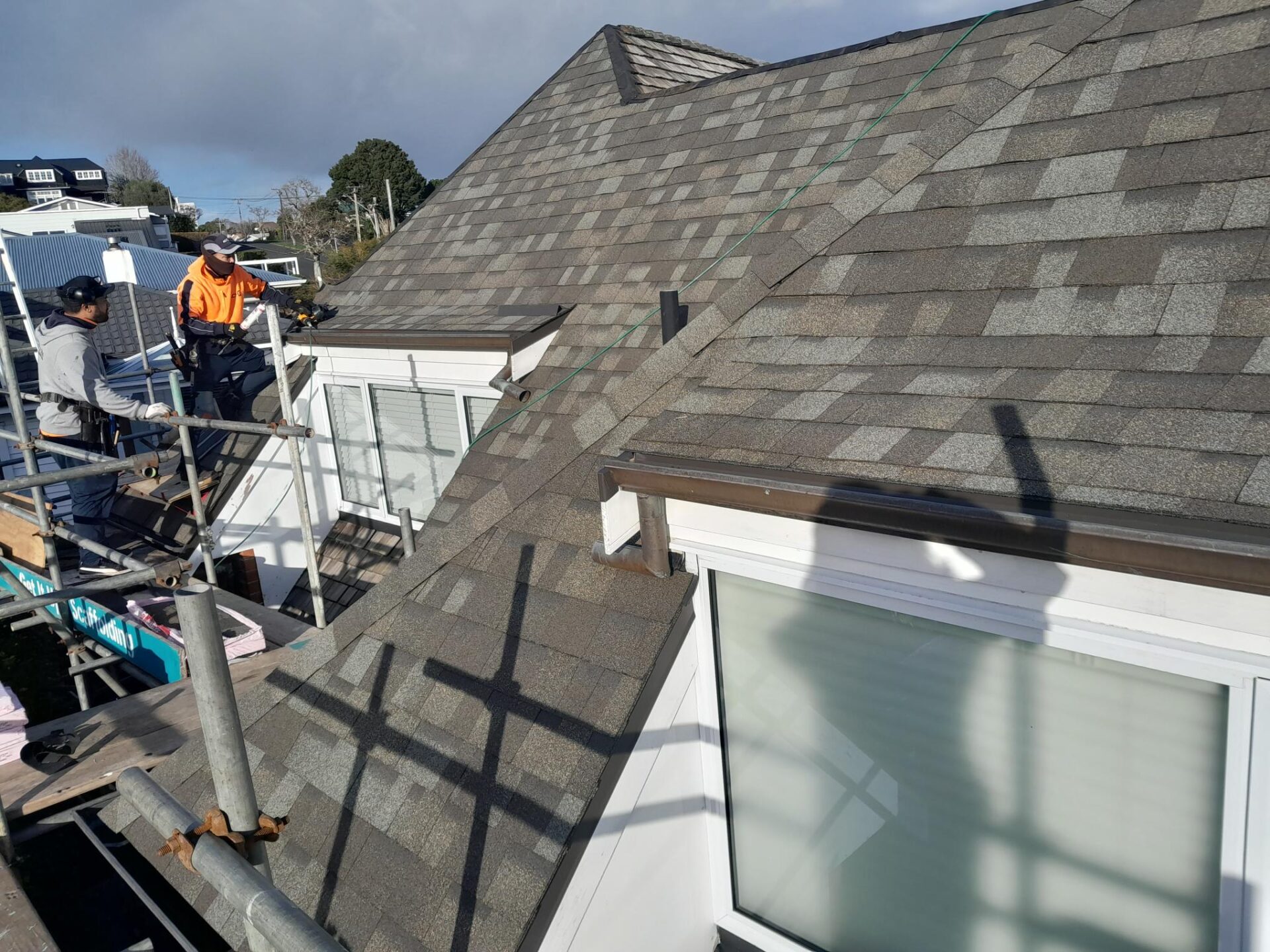 Owens Corning asphalt shingles installation